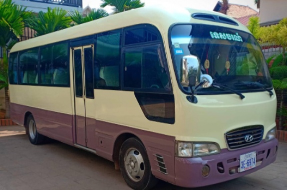 Transport by Minibus, exclusivecambodiatravel.com