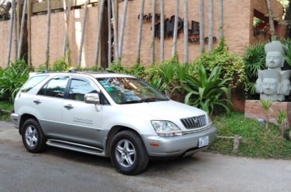 Transport-Lexus Car