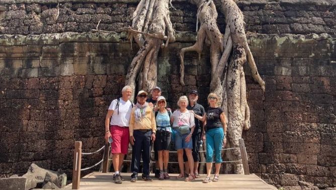 Phnom Penh to Siem Reap, Angkor Wat & Return, 2-Day Private Tour